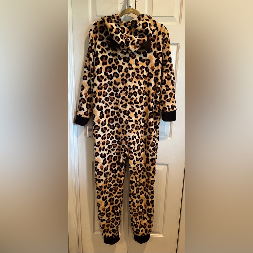 NWT 🐆 Leopard Print One Piece Zip Up Pajamas / Costume w Hood - Picture 7 of 9